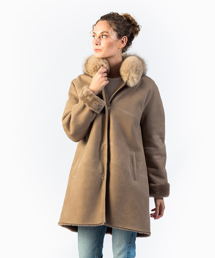 Abrigo doble faz cuello zorro