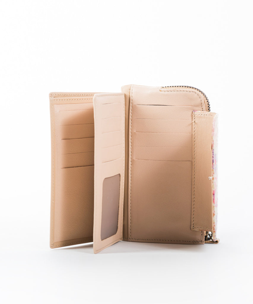 Cartera solapa floral mujer