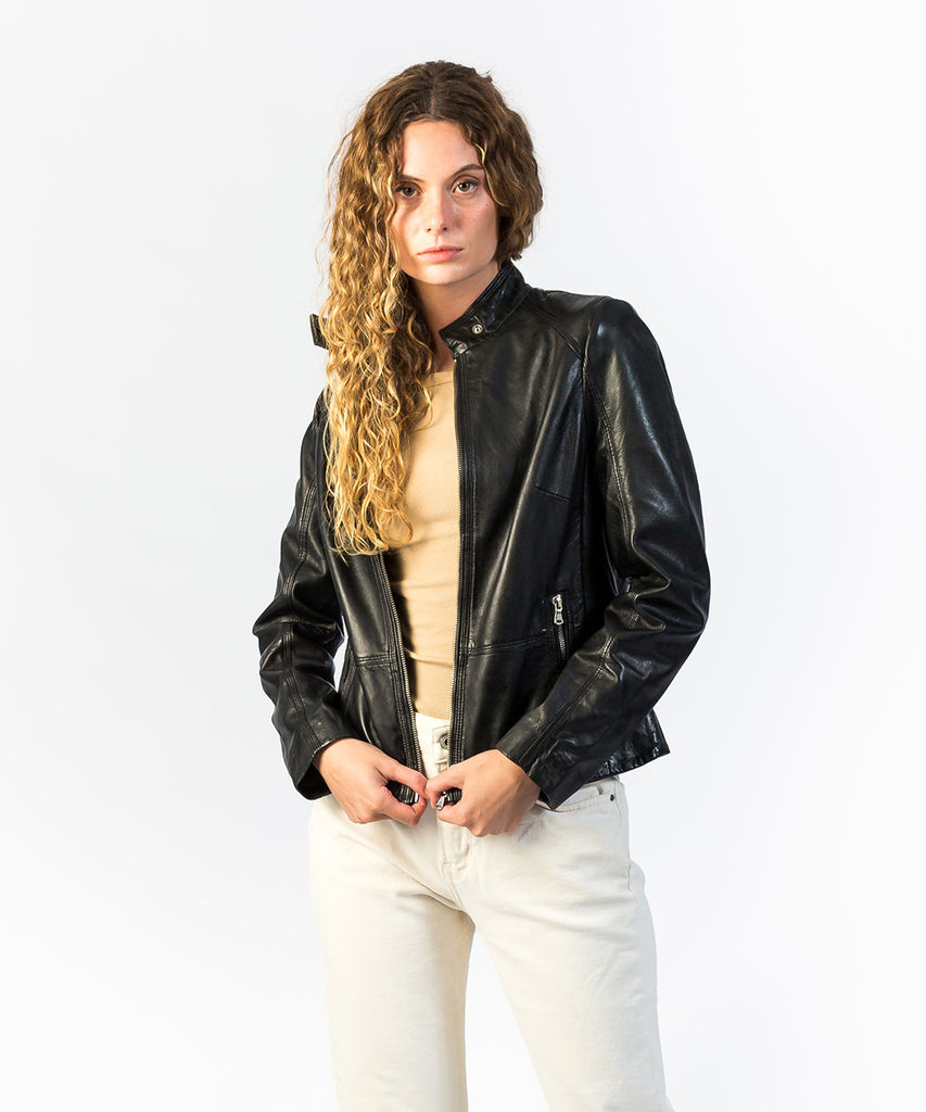 Cazadora napa piel ovina negro