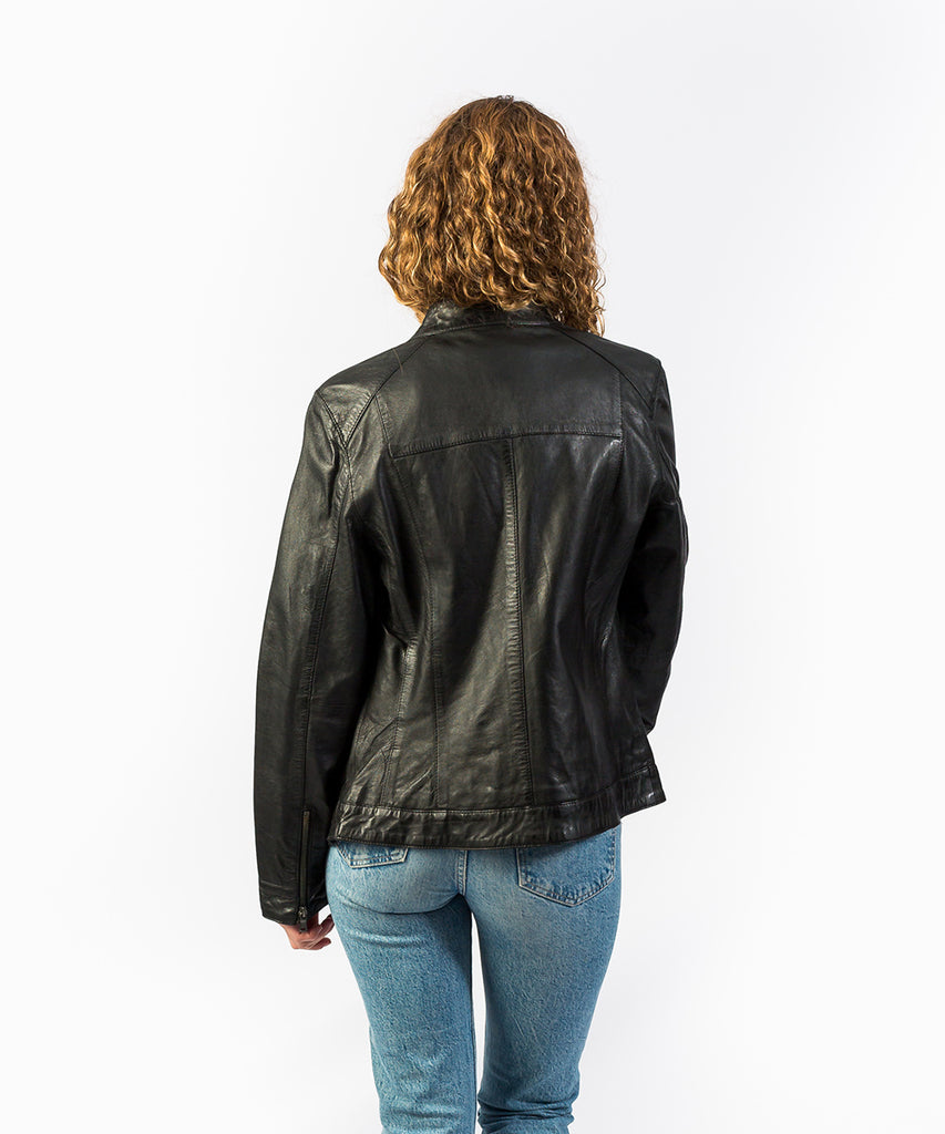 Chaqueta napa negra cuello tira