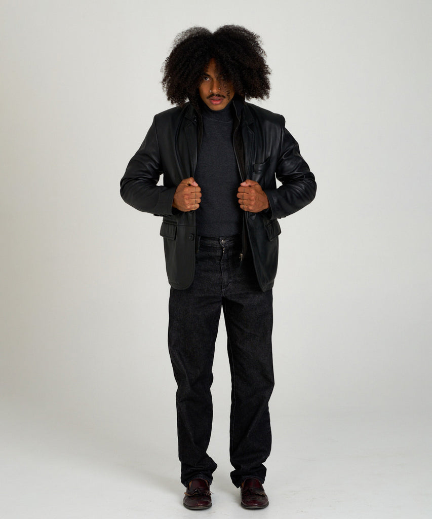 Americana de piel negra con chaleco interior desmontable de HervásPiel