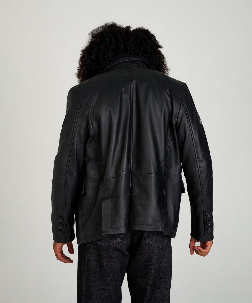 Americana de piel negra con chaleco interior desmontable de HervásPiel