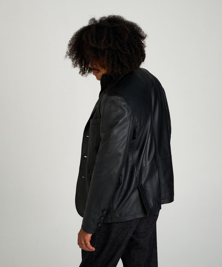 Americana de piel negra con chaleco interior desmontable de HervásPiel