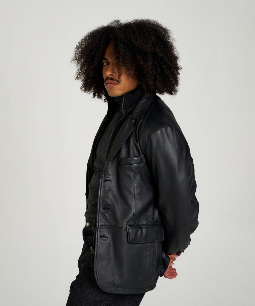 Americana de piel negra con chaleco interior desmontable de HervásPiel
