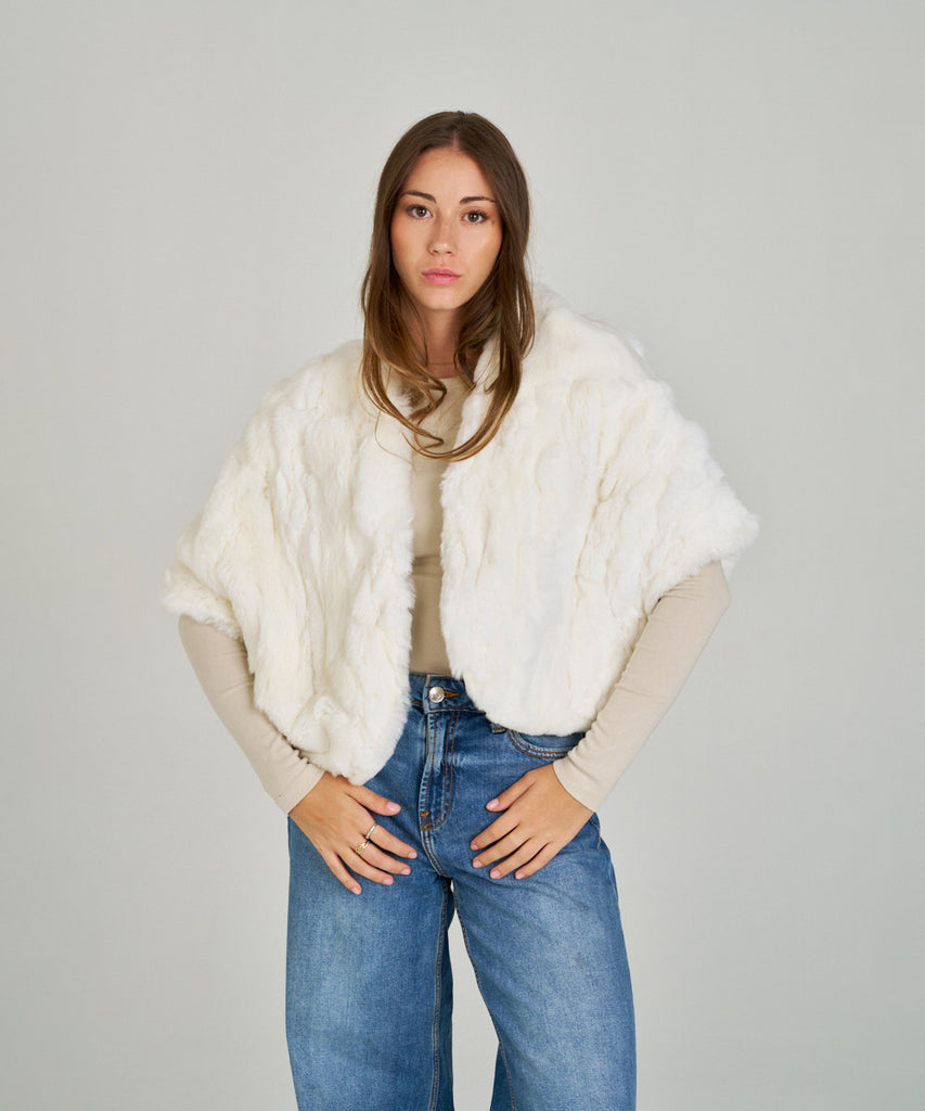 Bolero corto de rex blanco