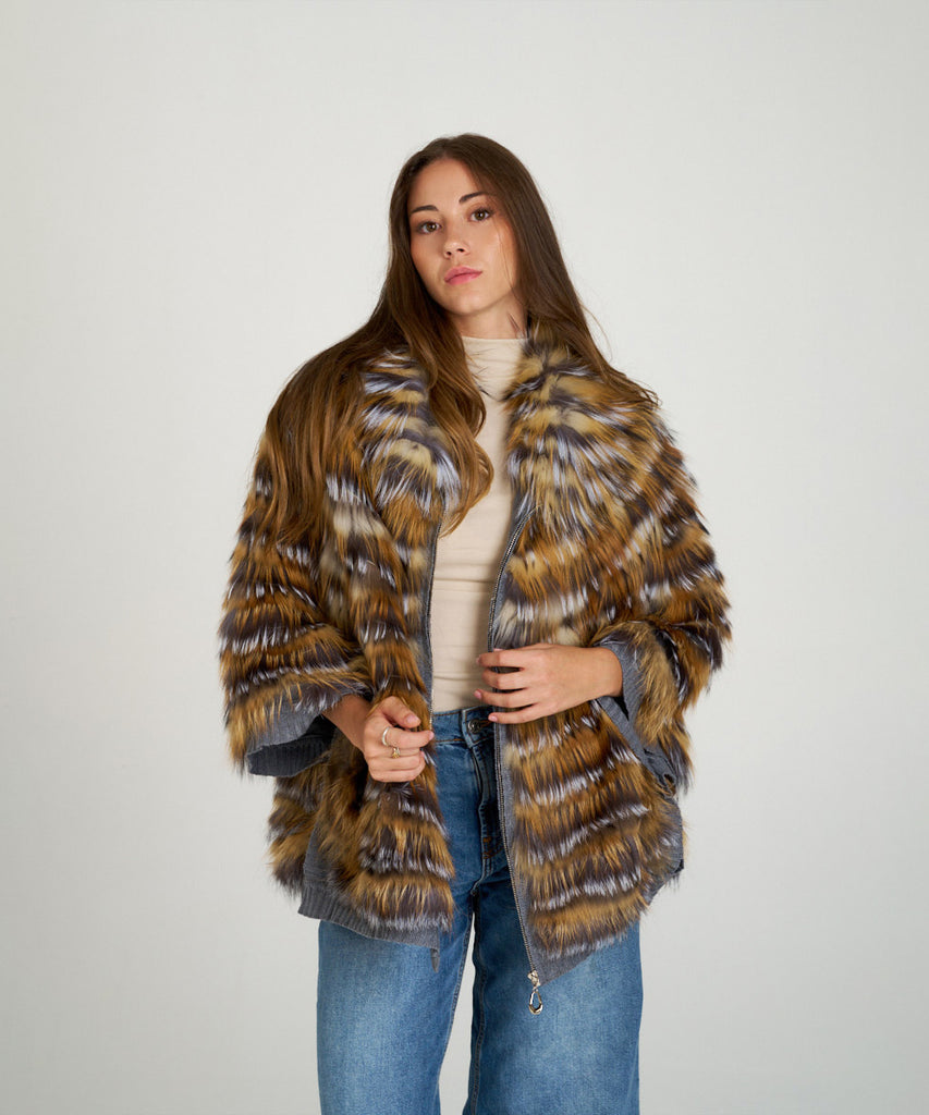 Capa de zorro multicolor de piel natural