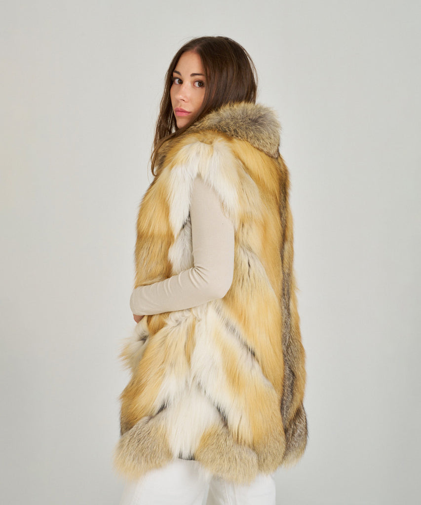 Chaleco largo de piel de pelo de zorro natural en tonos dorados