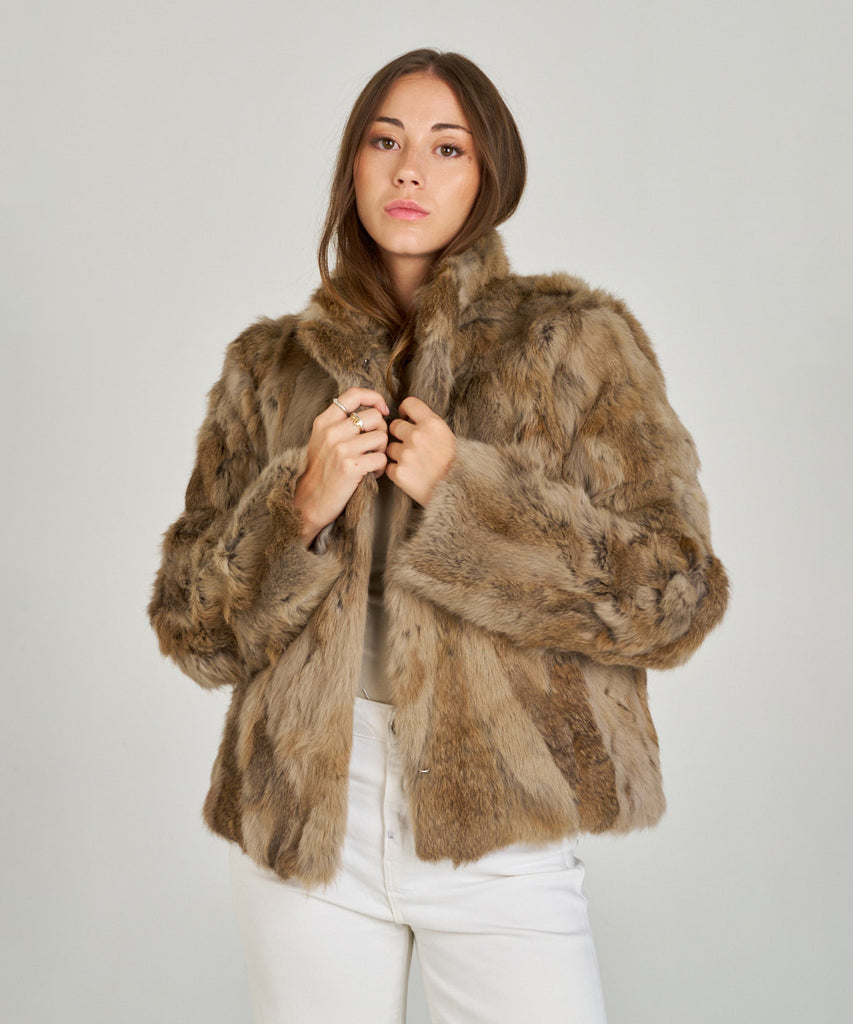 Chaqueta corta en piel de pelo natural de conejo