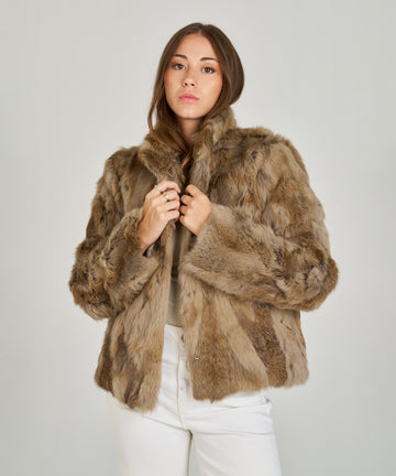 Chaqueta corta en piel de pelo natural de conejo
