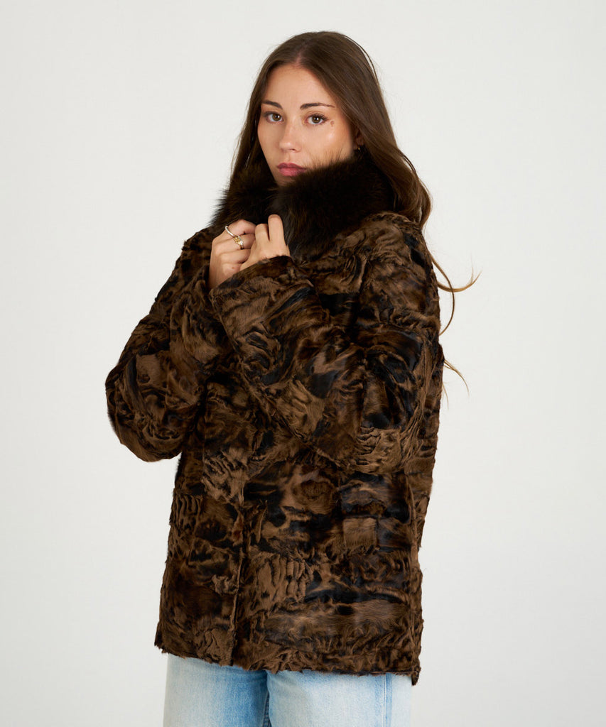 Chaqueta piel de pelo marrón cuello de zorro