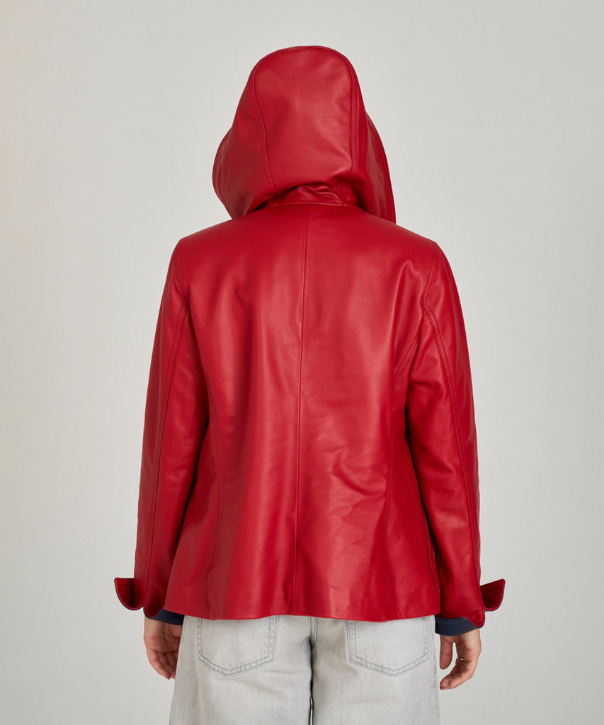 Chaqueta en piel napa roja para mujer, confeccionada en piel ovina. 