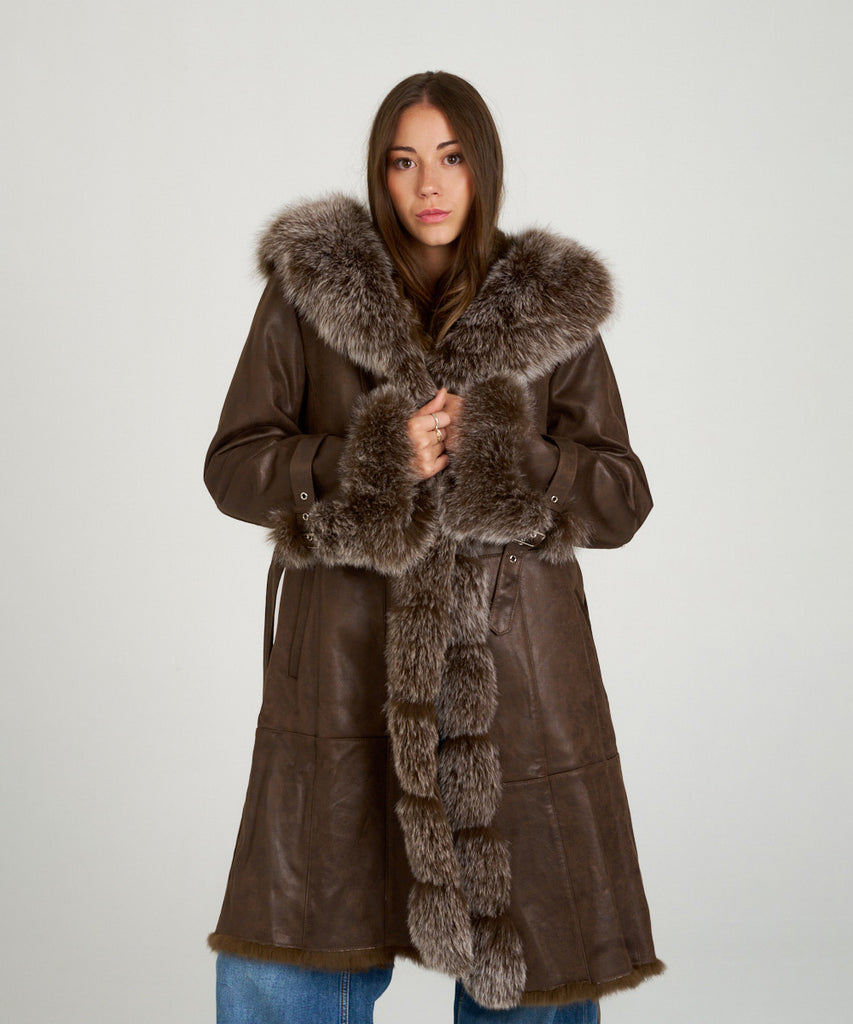 Chaquetón largo piel vuelta de pelo toscana.