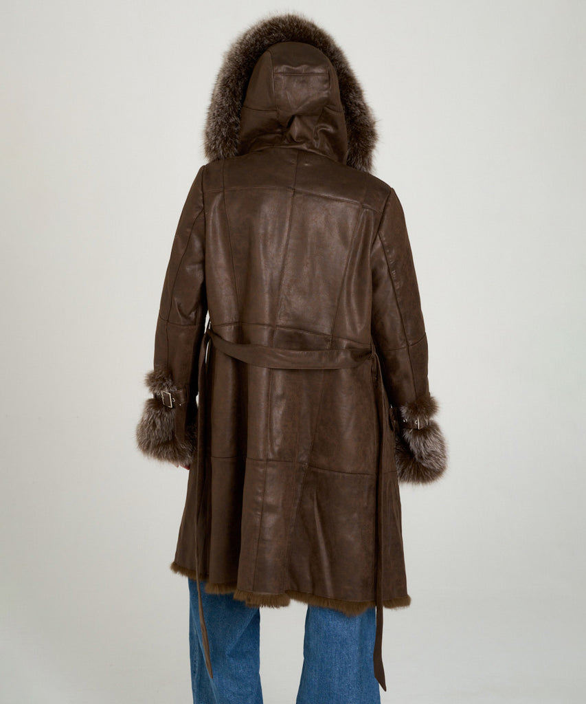 Chaquetón largo piel vuelta de pelo toscana.