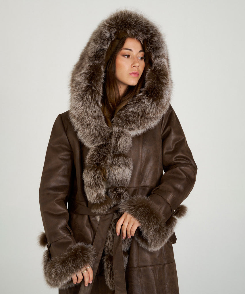 Chaquetón largo piel vuelta de pelo toscana.