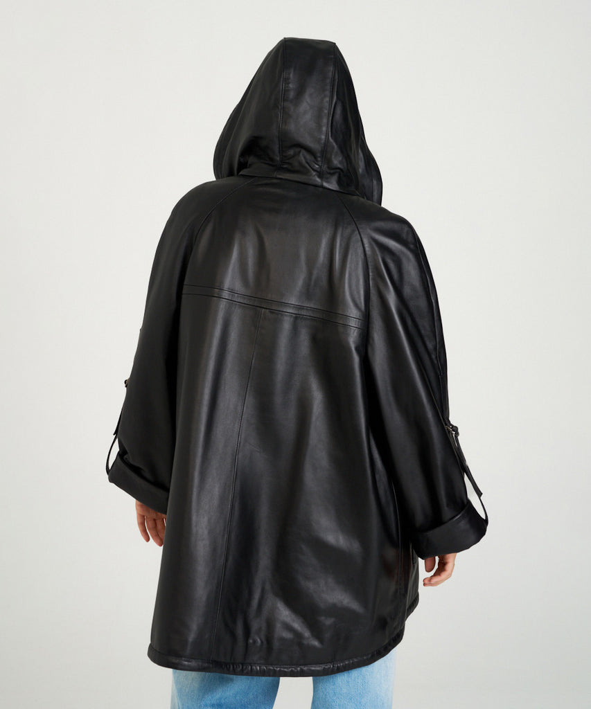 Parka de piel negra con capucha y forro estampado de HervásPiel