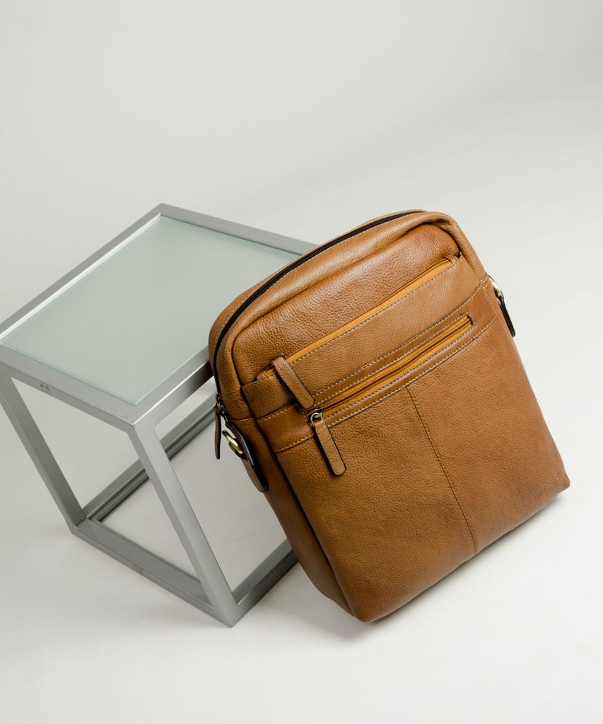 Mochila convertible camel