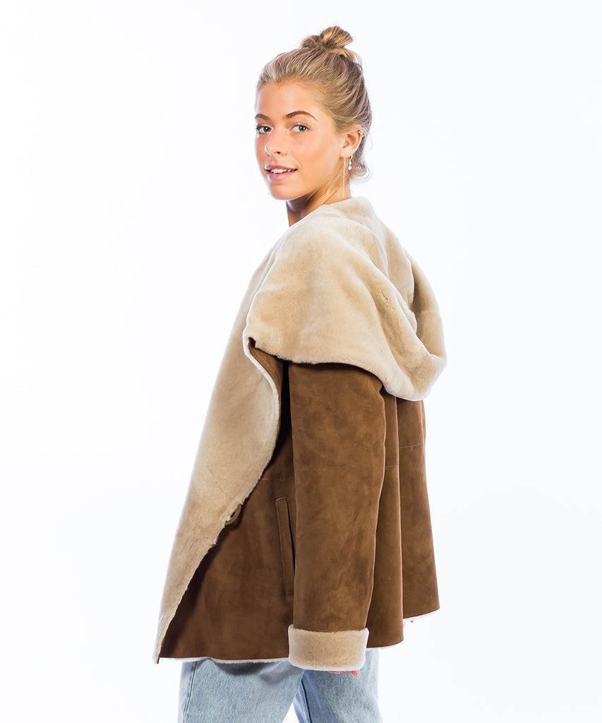 Abrigo de piel vuelta cuello convertible
