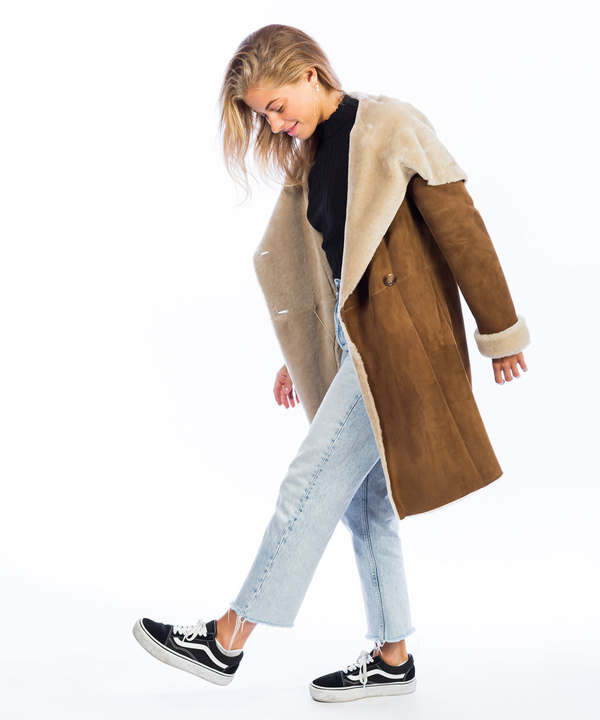 Abrigo de piel vuelta cuello convertible