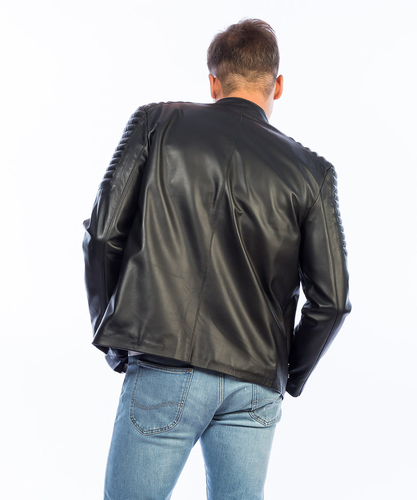 Cazadora de napa estilo biker