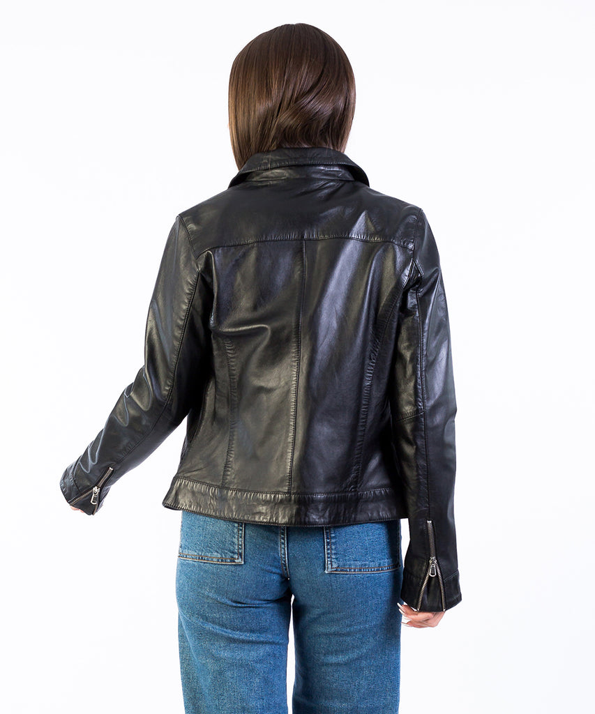 Cazador piel napa negro