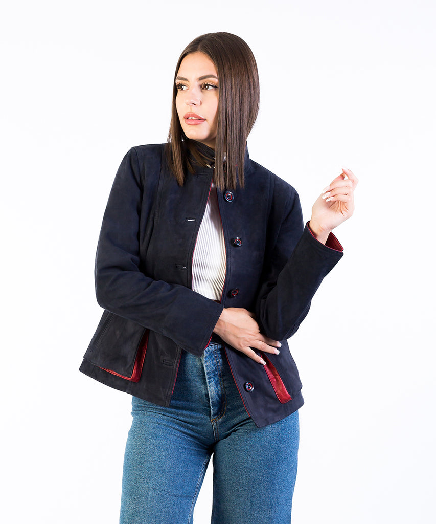 Chaqueta piel ante contraste mujer