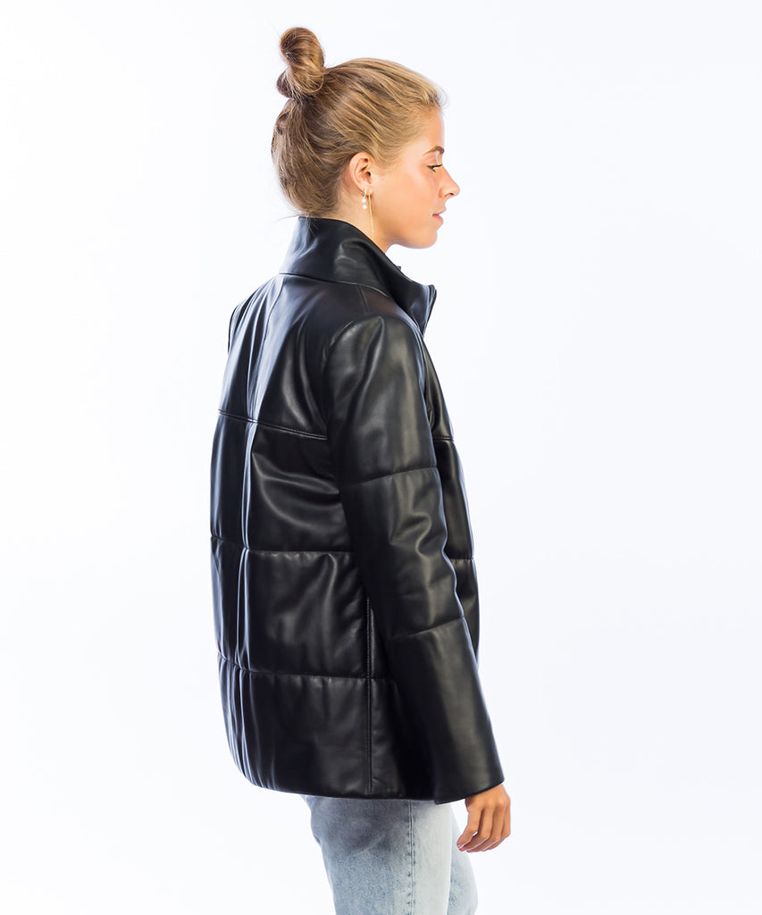 Chaqueta de piel acolchada para mujer