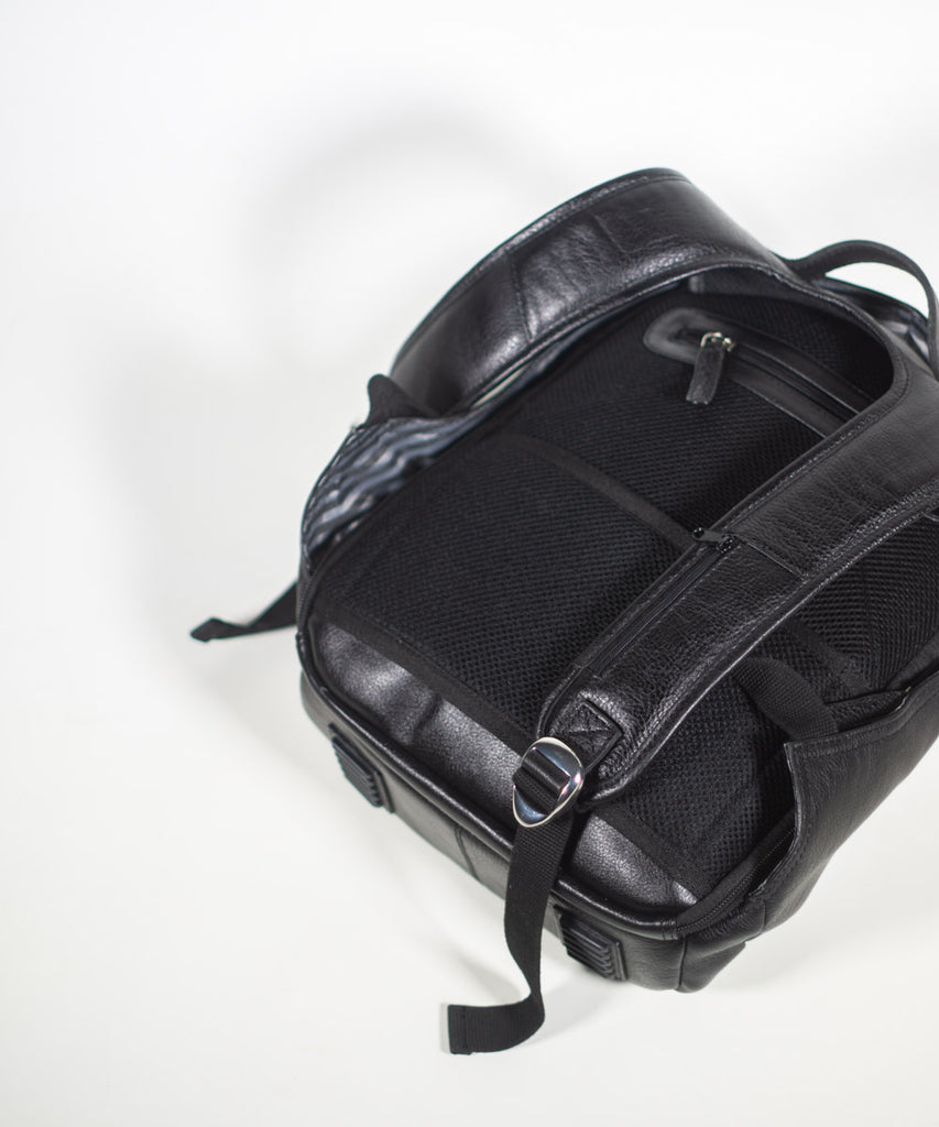 Mochila cuero antirrobo negro